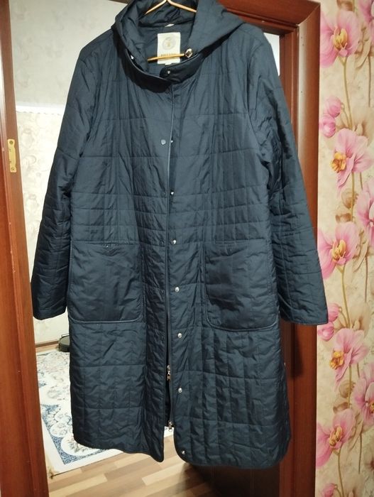 Плащ синий большого размера