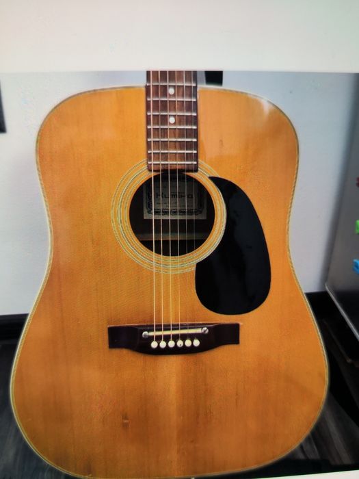 Концертна китара Kumika