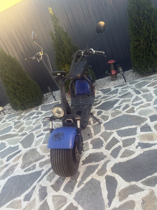 Scuter electric tip Chopper, roți late, stare utilizată – fără baterie