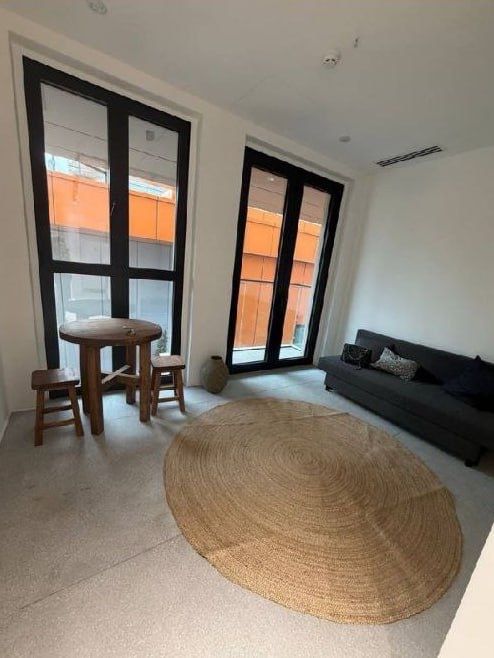 Нест оне Продам! С Арендатором  1/3/23 34 м2