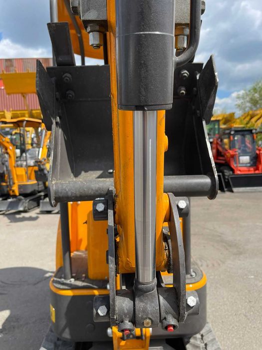 Мини-Экскаватор RHINOCEROS XN10