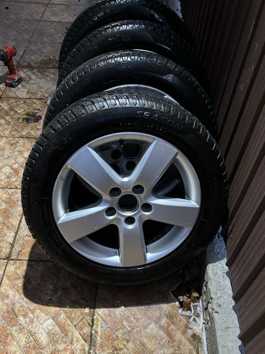 Vând 4 roți pe 16 /55/ 112 cu avelope de iarnă