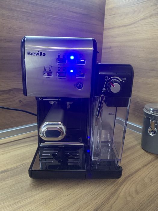 Кафемашина еспресо, лате и капучино