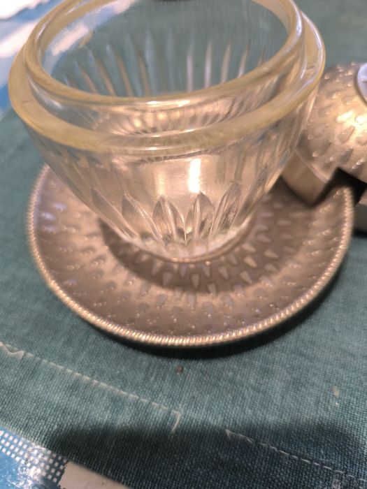 Продам антиквар горчишница он