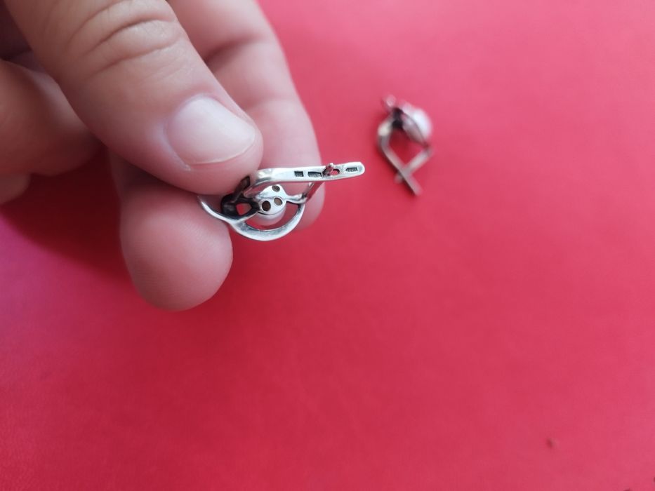 Продам серебряные серьги