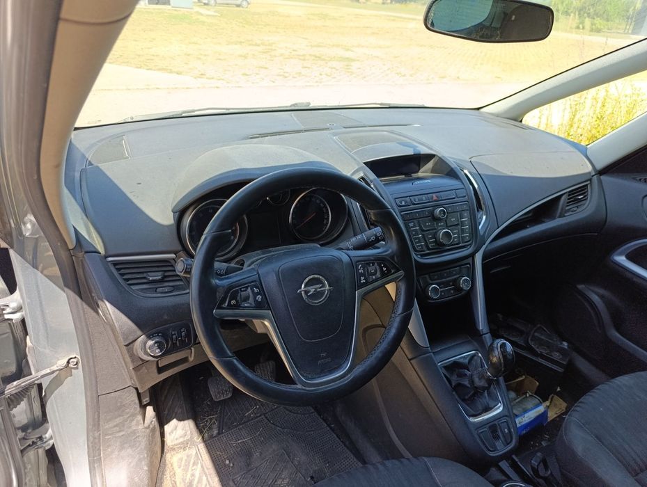 Части за Opel Zafira C 1.6 метан / Опел Зафира Ц