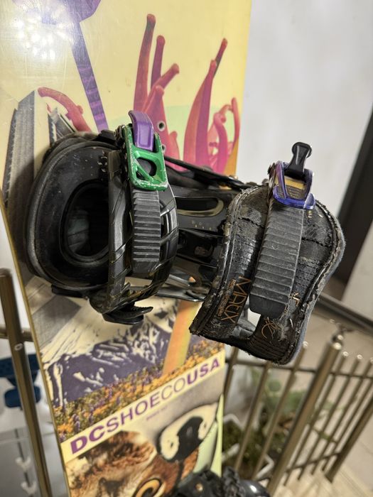 Дамски Сноуборд DC biddy 147 + автомати Ride Matix