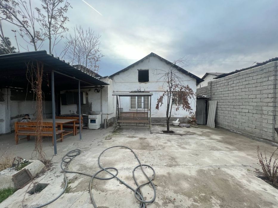 Дом 4 коматы 3,4 соток ул М. Ашрафи