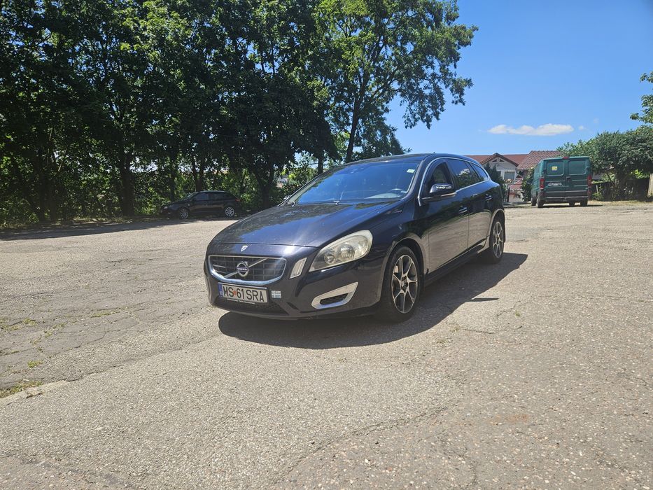VOLVO V60 2011 — imagine 4