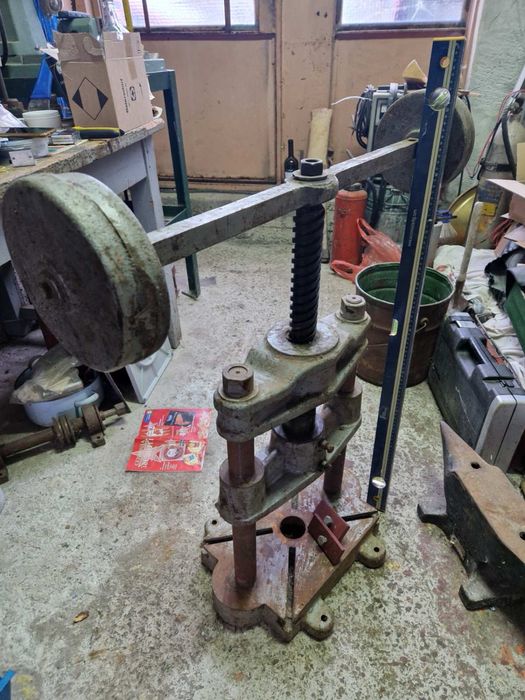 Винтова преса 20 тона