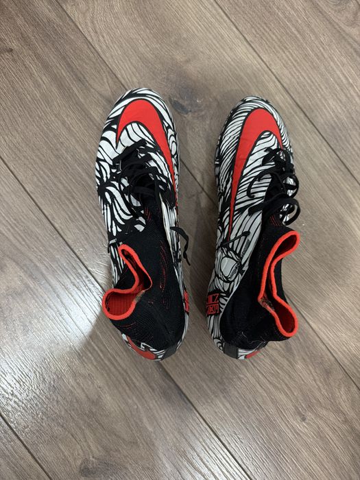 Nike hypervenom 2 neymar