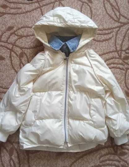 Продам курточки на девочку