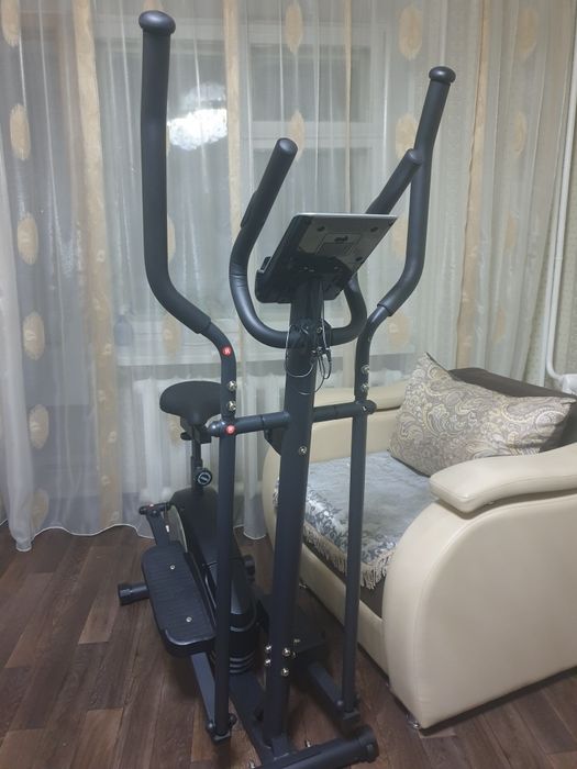 Элептический тренажёр