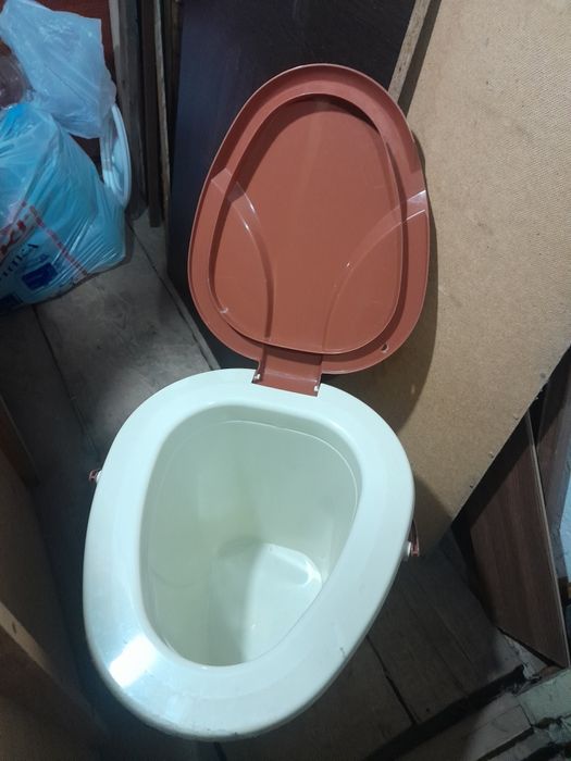 Продам Переносной Туалет