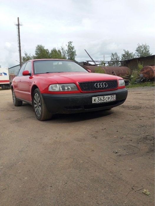 Передний бампер на Audi A8 D2 до рестайлинг