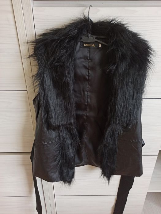 Vestă imitație de piele