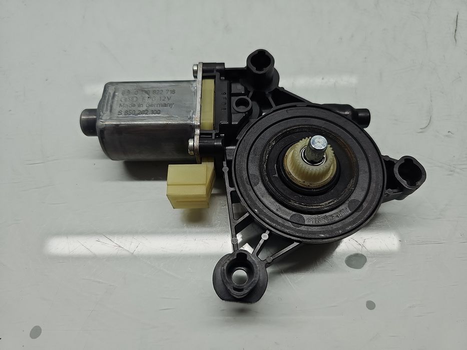 Motoras geam stanga fata AUDI A3 (8V1) [Fabr 2012-prezent] Hatchback S