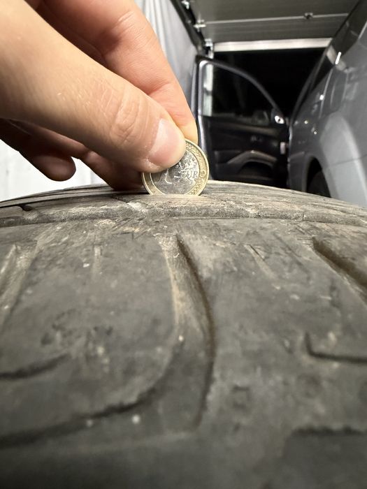 Continental Cross Contact UHP 225/55/18/98V DOT15&17 Грайфер:4мм