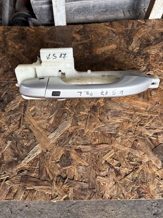 Дръжка лява за Kia Sportage 2017год.