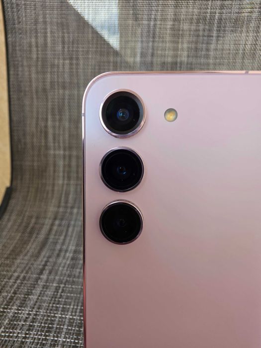 Samsung galaxy 23 plus