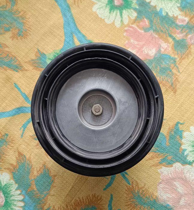 Електромотор за прахосмукачка PANASONIC 1200 W с 2 гумени уплътнения.