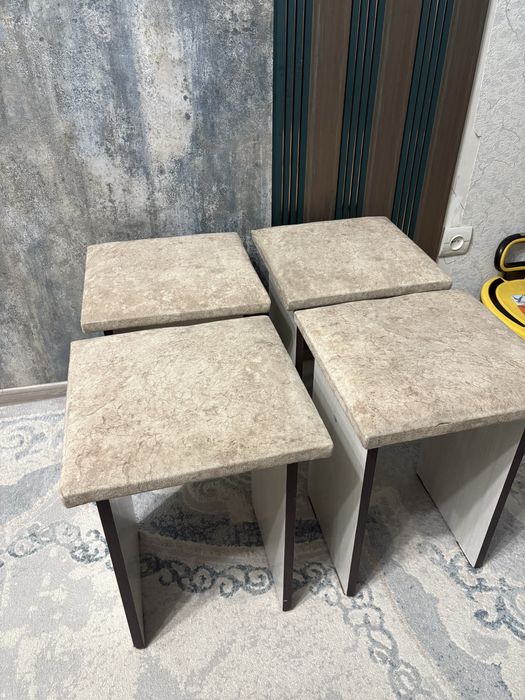 Продам стулья с мягкой сидушкой
