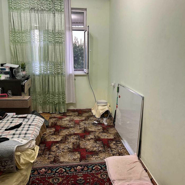 Срочно продается квартира 2/4/4