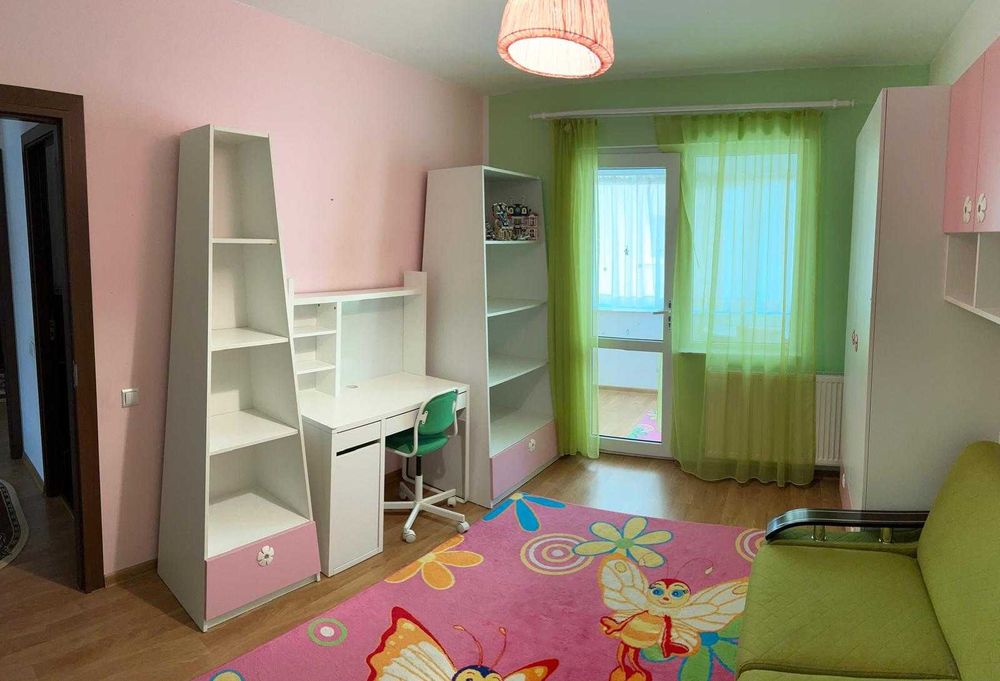 Inchiriez apartament 3 camere Zmaca