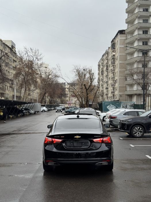 Malibu 2 premier yili 2022.23 qora kraska tozza yurgani 23.000