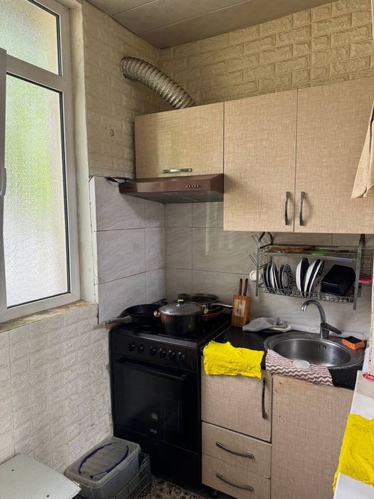 Чиланзар-3 кв 2/1/4. 48м2 Срочно Продам квартиру срочно