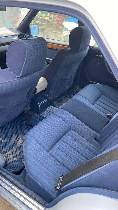 Продам Мерседес Е 200  124 кузов