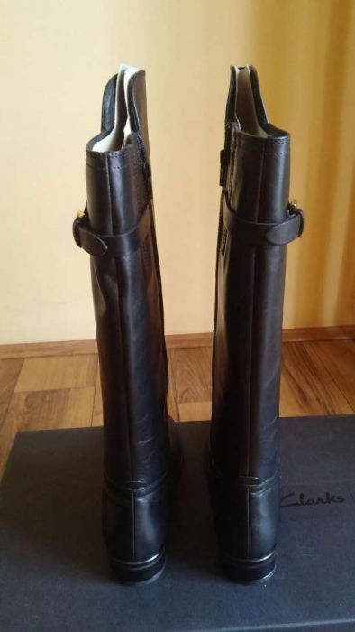 Cizme Clarks piele naturala pana la genunchi!