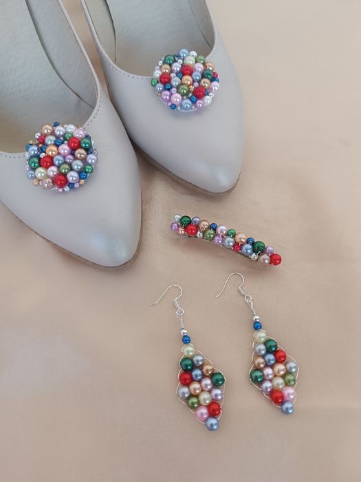 Clipsuri pantofi cusute manual