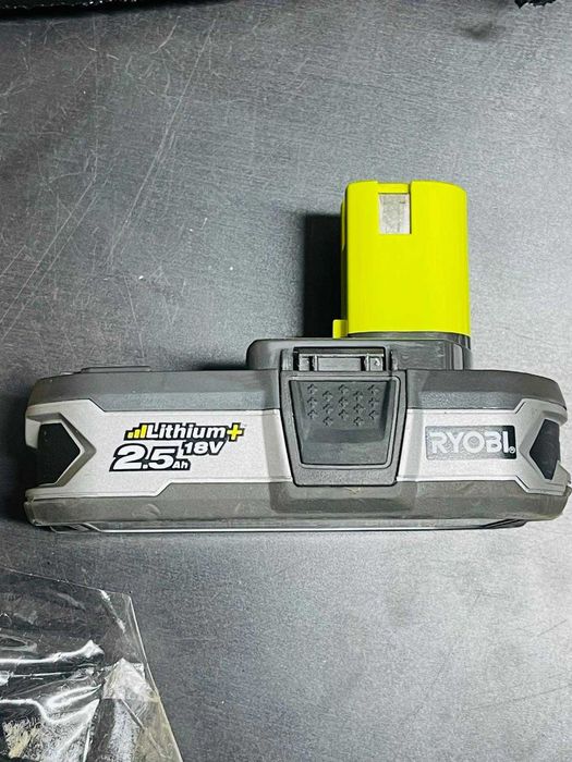 Acumulatori Bosch Proffesional 2.0 si 4.0Ah - cititi descrierea