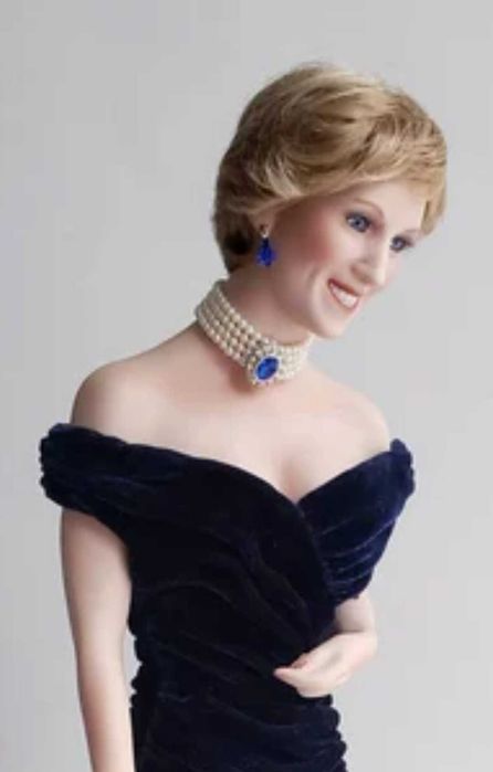 Порцеланова кукла Лейди Даяна