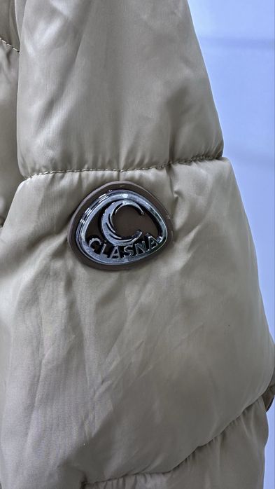 Зимняя куртка на пуху