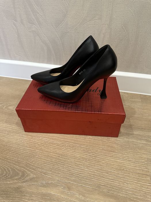 Продам туфли 33 размер