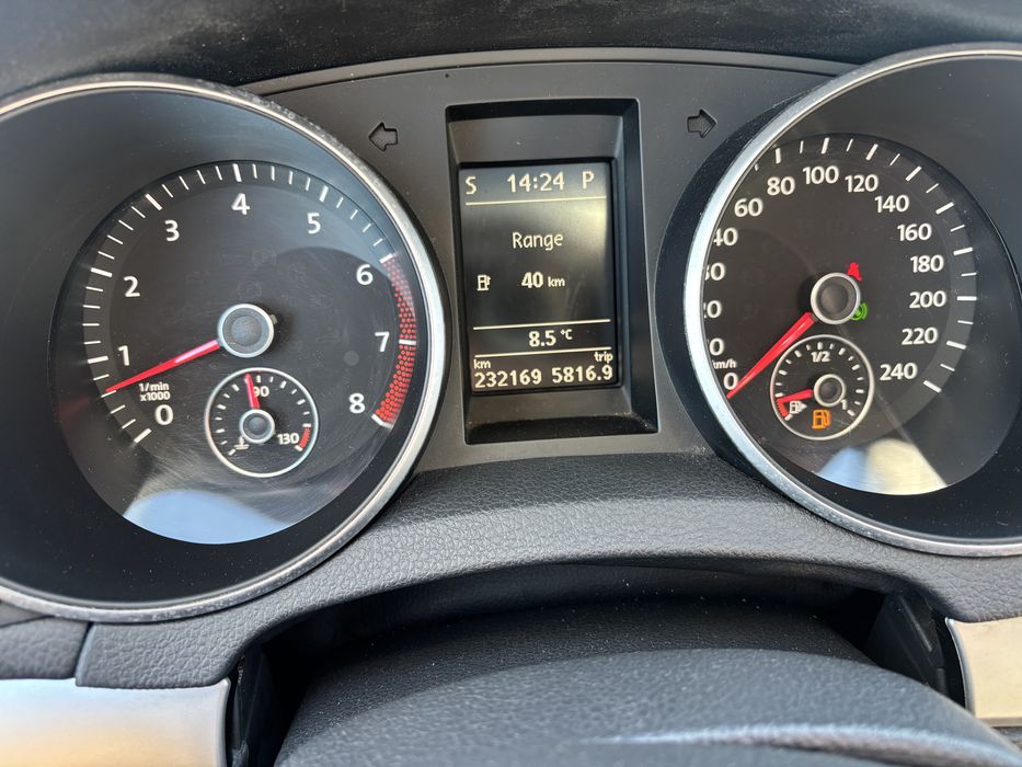 Golf 6 benzina automat 122cp  exclusiv