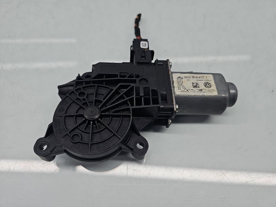 Motoras geam dreapta spate Skoda Roomster Praktik (5J) [Fabr 2006-2015