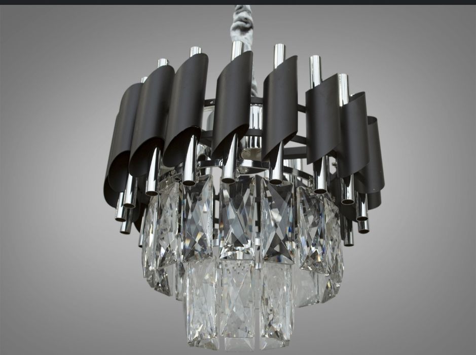 Хрустальная люстра