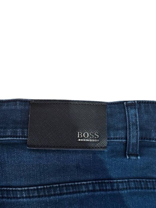 Джинсы Hugo Boss