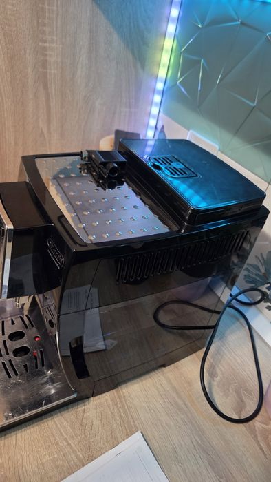 Expresor automat DeLonghi Capuccino  ECAM23.460