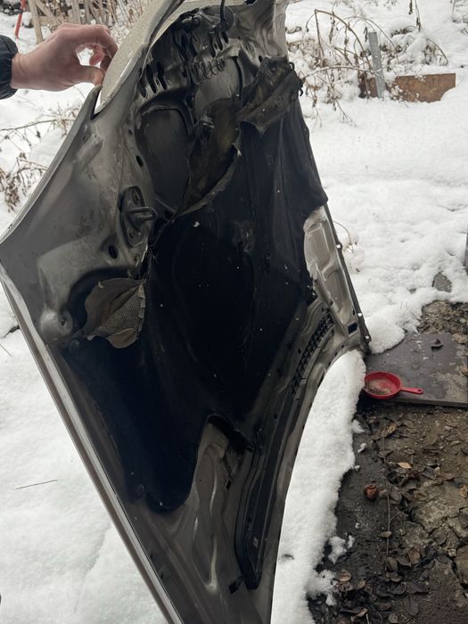 Капот Мерседес w210