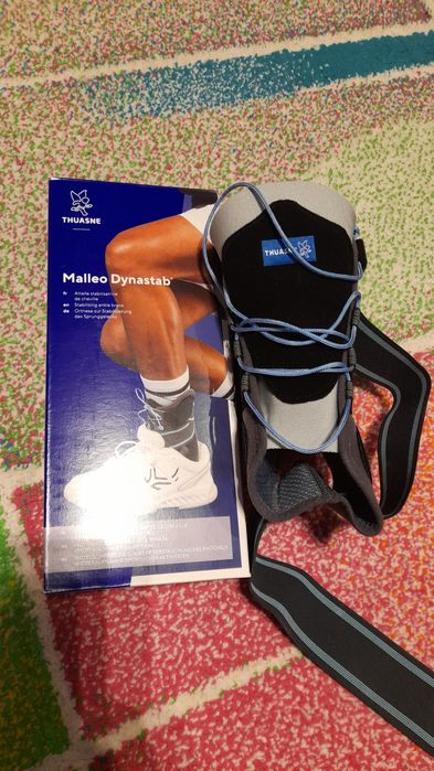 Vând orteza  gleznă  fixa  și mobilă