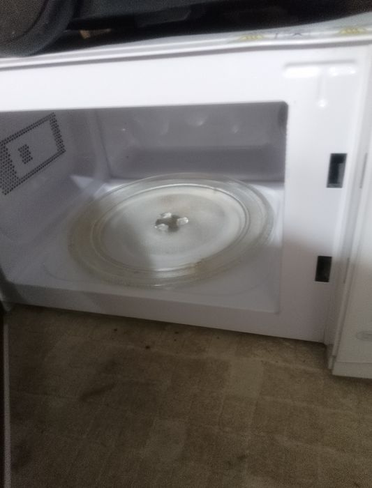 Микроволновка продам