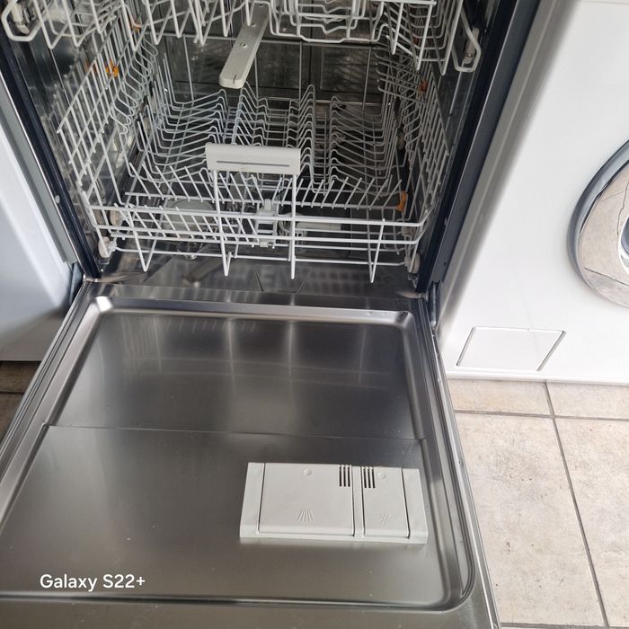 Съдомиялна 60см за вграждане MIELE G6200sci