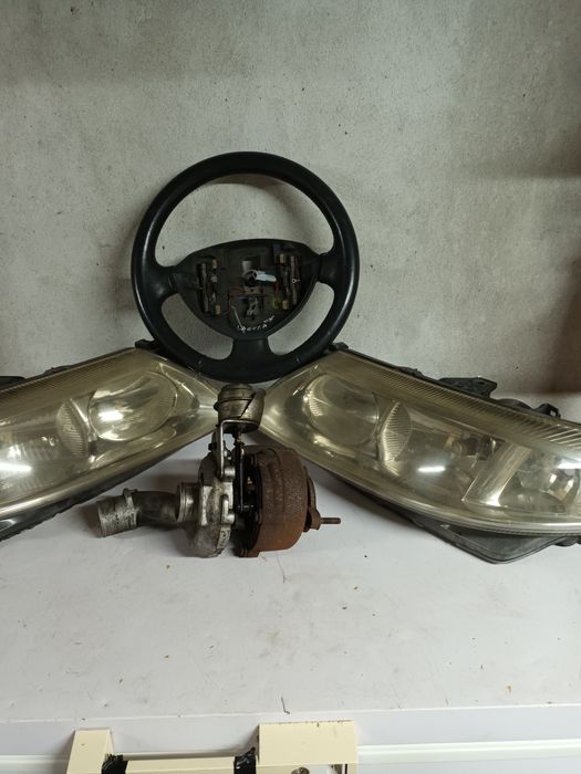 Продавам части Рено Лагуна 2