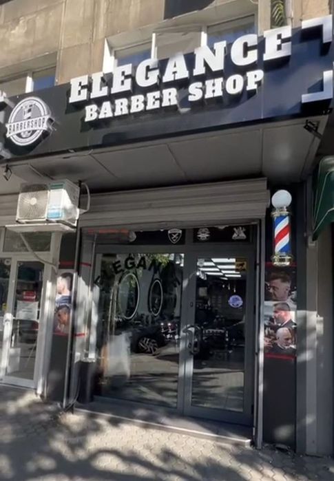 Магазин срещу Операта – Дондуков, 960€ с ДДС, витрина + мазе