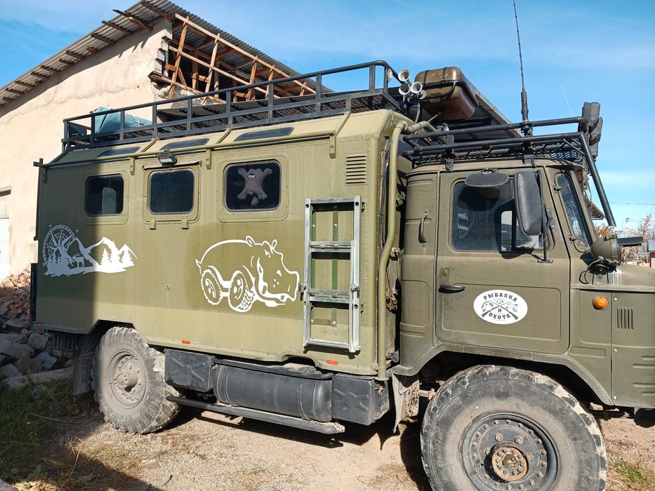 Газ 66 дом на колёсах.