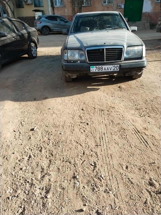 Мерседес 124 . Цена 1,800000тг